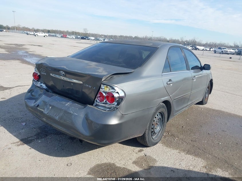 2005 Toyota Camry Le