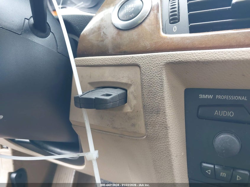 2006 BMW 325I VIN: WBAVB13586PT17230 Lot: 44210839