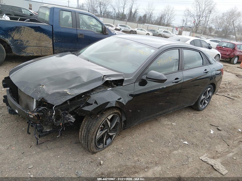 2023 Hyundai Elantra Sel