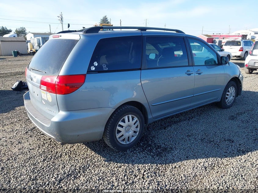 2004 Toyota Sienna Le