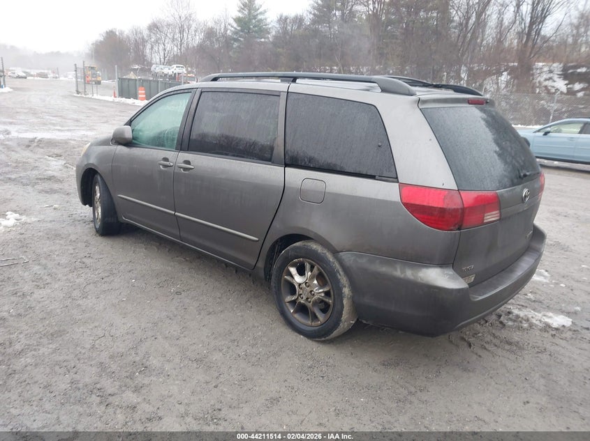 2005 Toyota Sienna Xle