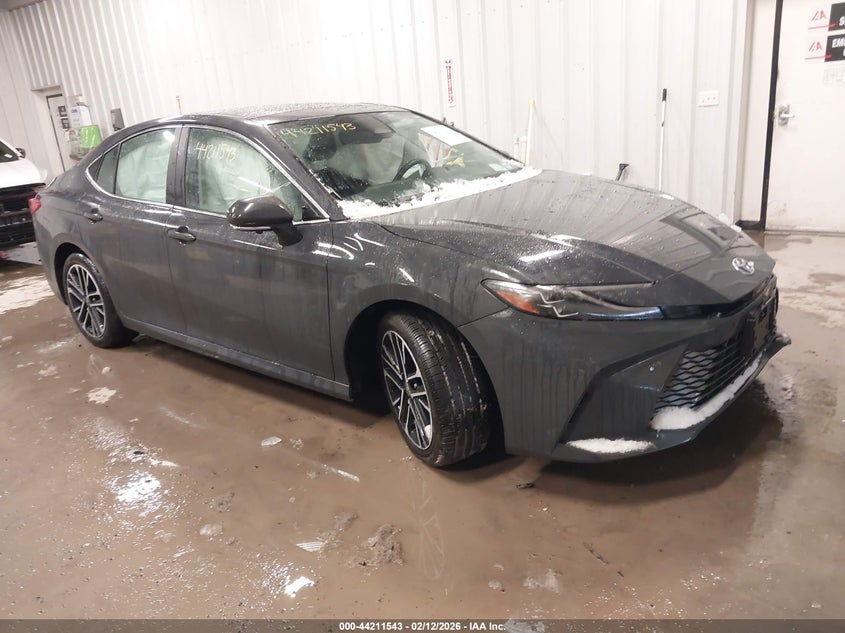 2025 Toyota Camry Xle