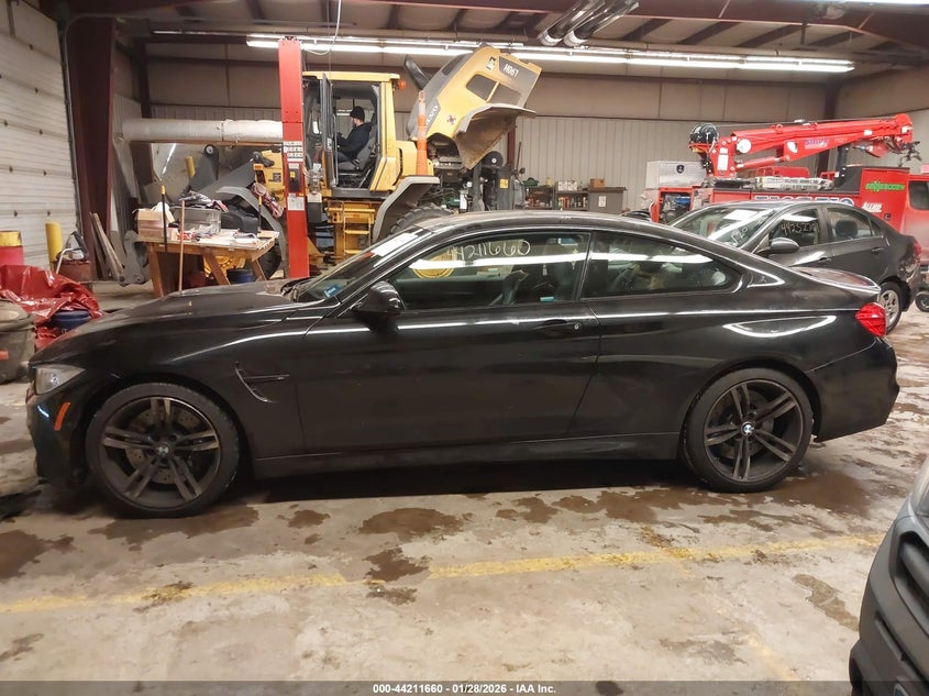 2017 BMW M4 VIN: WBS3R9C54HK709635 Lot: 44211660
