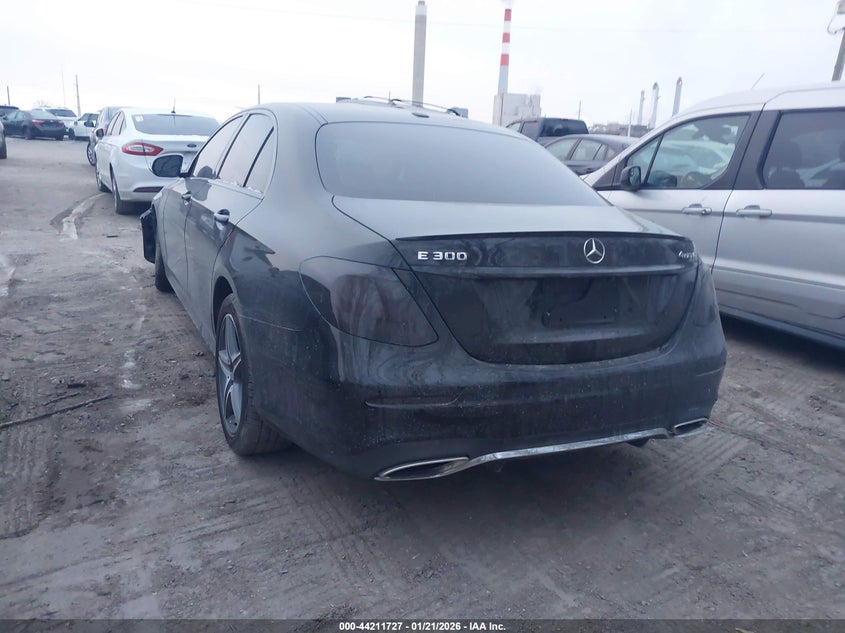 2017 Mercedes-Benz E 300 4Matic