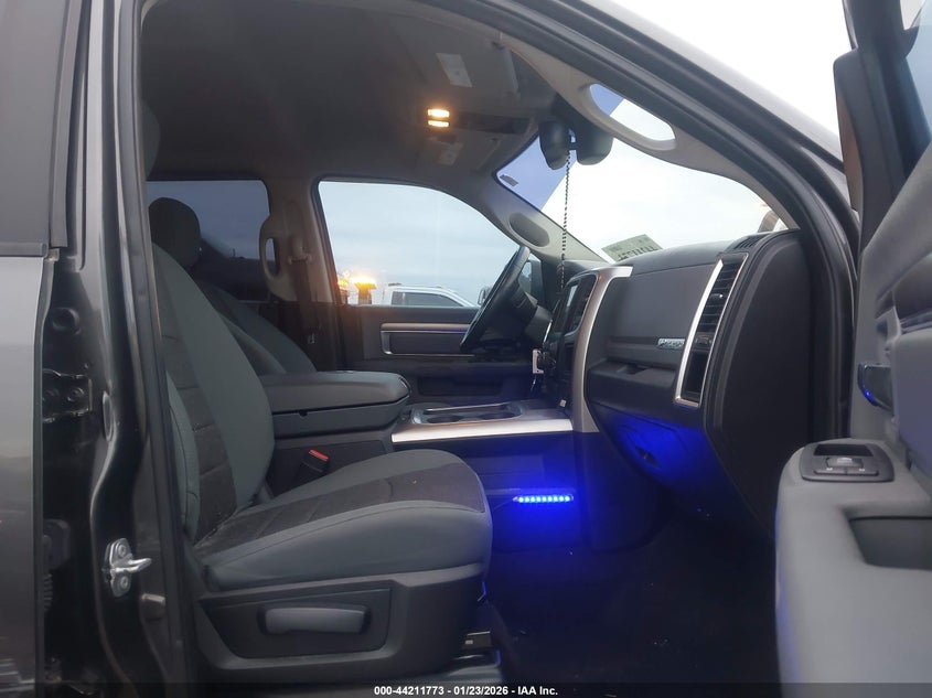 2017 Ram 1500 Big Horn 4X2 5'7 Box