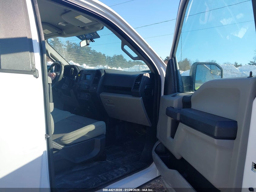 VIN 1FTEX1C80HFC21700 2017 FORD F-150 XL