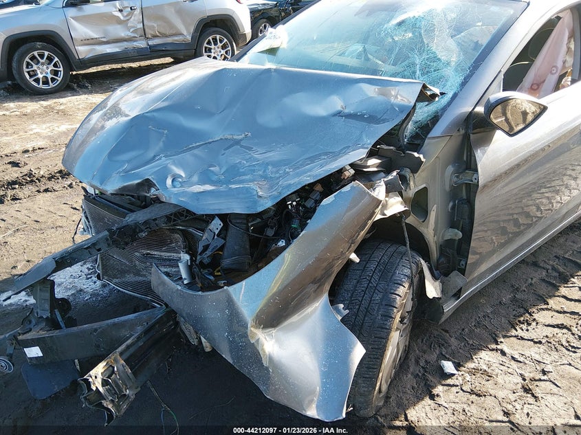 VIN 5NPD84LFXKH479048 2019 HYUNDAI ELANTRA SEL