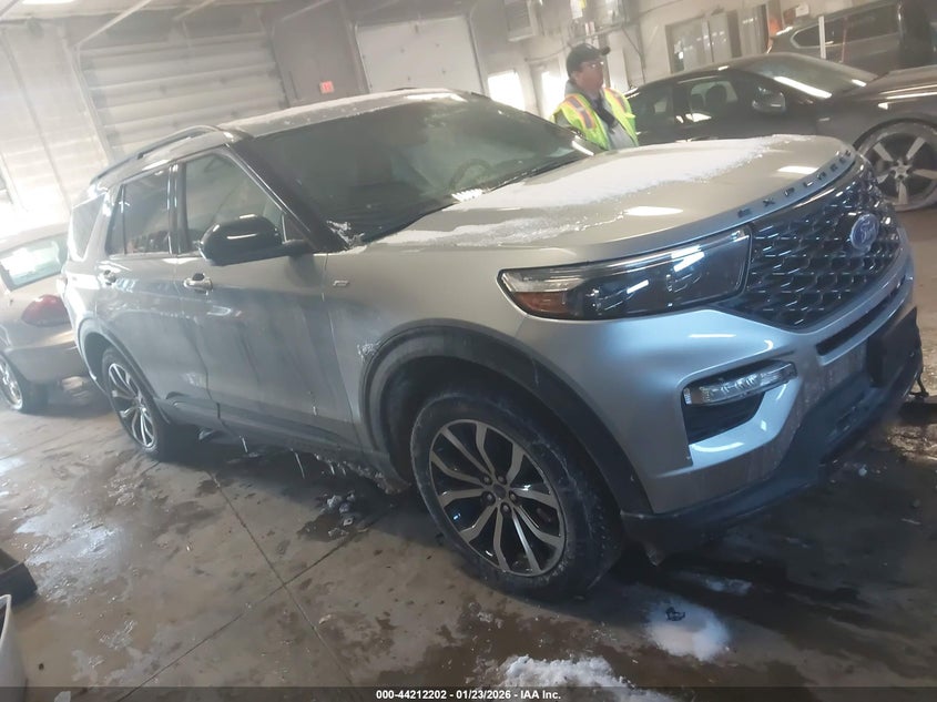 2022 Ford Explorer St-Line