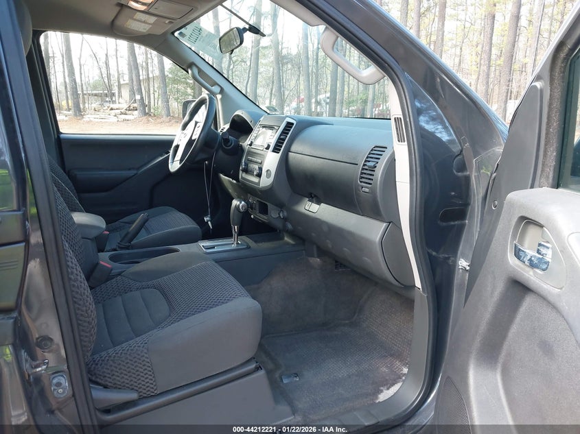 2015 Nissan Frontier Sv