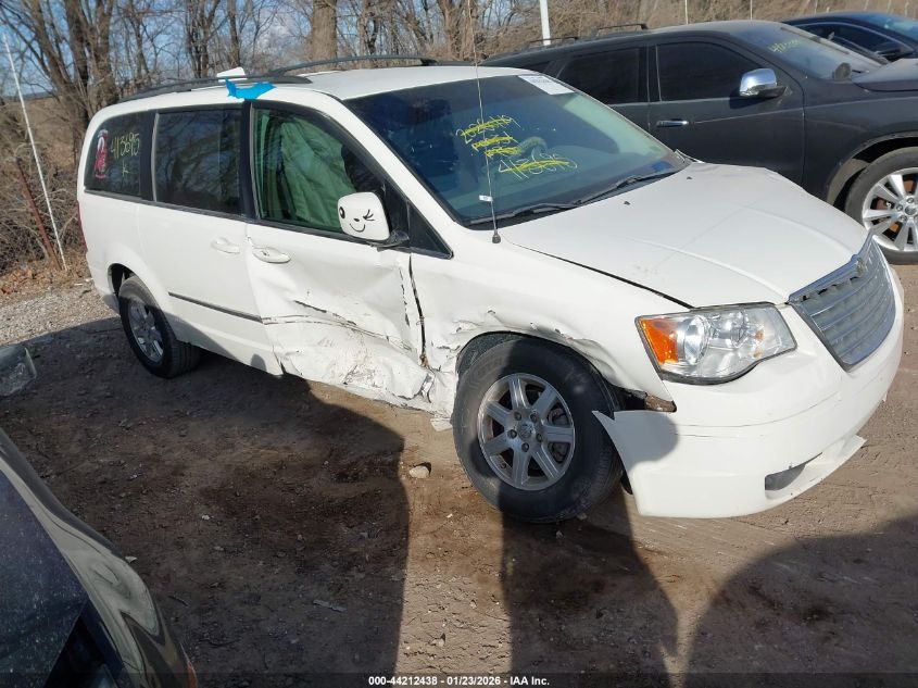 2010 Chrysler Town & Country Touring