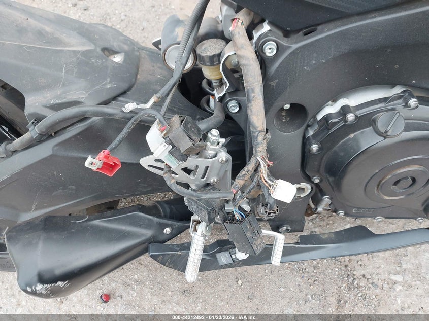 2012 Suzuki Gsx750 VIN: JS1GR7MA2C2101060 Lot: 44212492