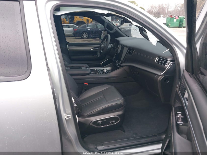 2023 Jeep Wagoneer Series Ii Carbide 4X2