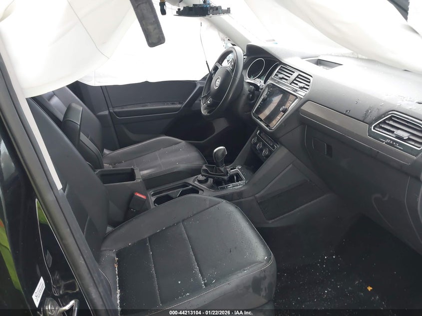2021 VOLKSWAGEN TIGUAN 2.0L I-4 DI, DOHC, V(VIN: 3VV2B7AX6MM030700