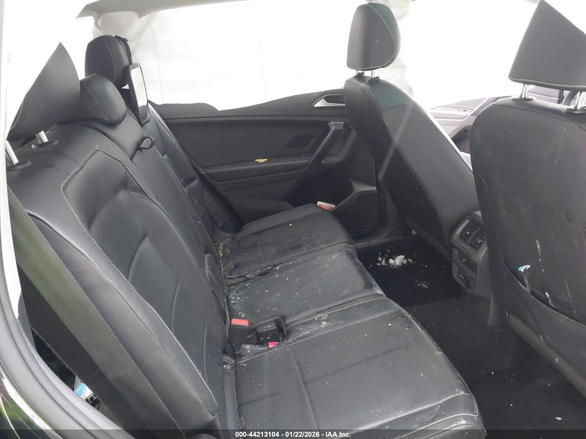2021 VOLKSWAGEN TIGUAN 2.0L I-4 DI, DOHC, V(VIN: 3VV2B7AX6MM030700