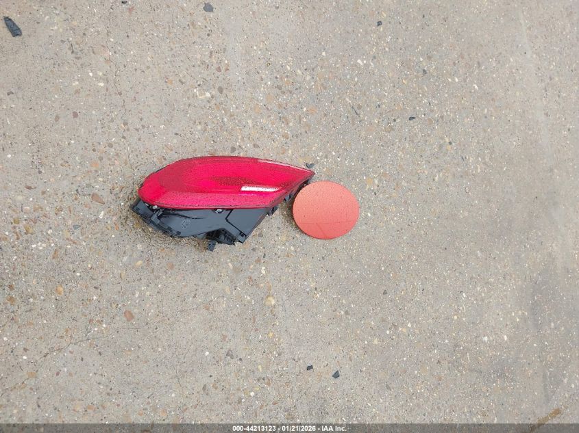 2016 Volkswagen Beetle 1.8T S VIN: 3VWF07AT3GM626660 Lot: 44213123