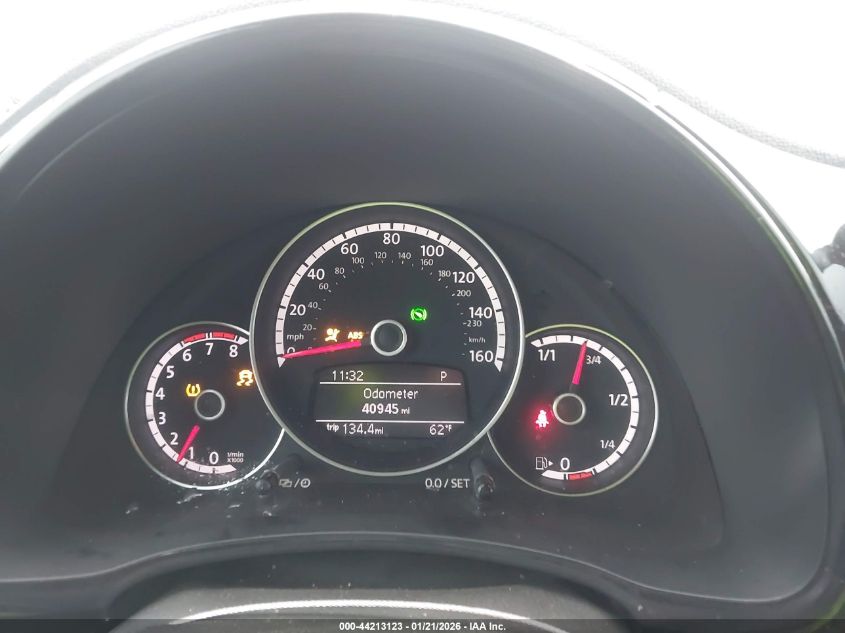 2016 Volkswagen Beetle 1.8T S VIN: 3VWF07AT3GM626660 Lot: 44213123