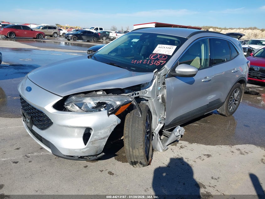 2020 Ford Escape Sel
