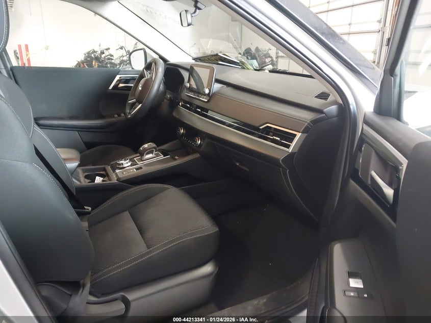 2022 Mitsubishi Outlander Es 2.5 S-Awc