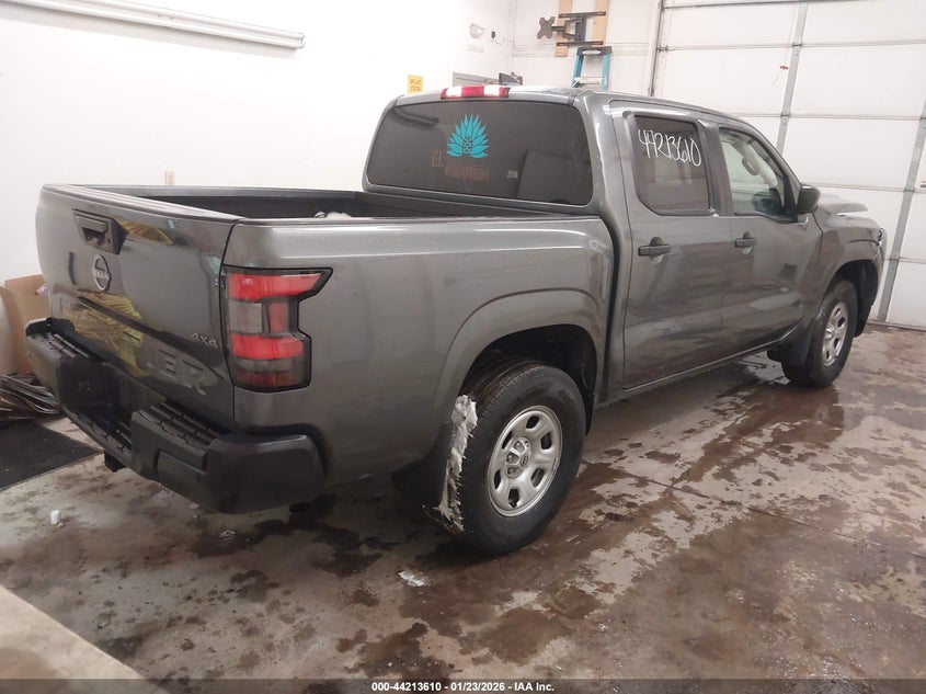 2022 Nissan Frontier S 4X4