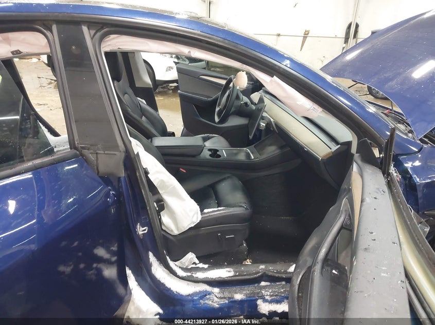 2022 Tesla Model Y Long Range Dual Motor All-Wheel Drive