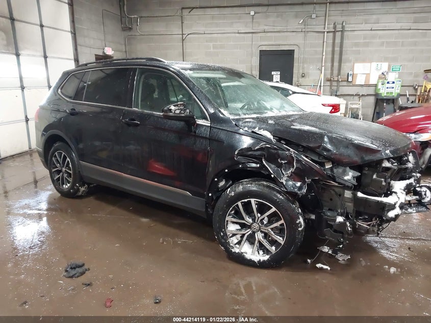 2021 Volkswagen Tiguan 2.0T Se/2.0T Se R-Line Black/2.0T Sel
