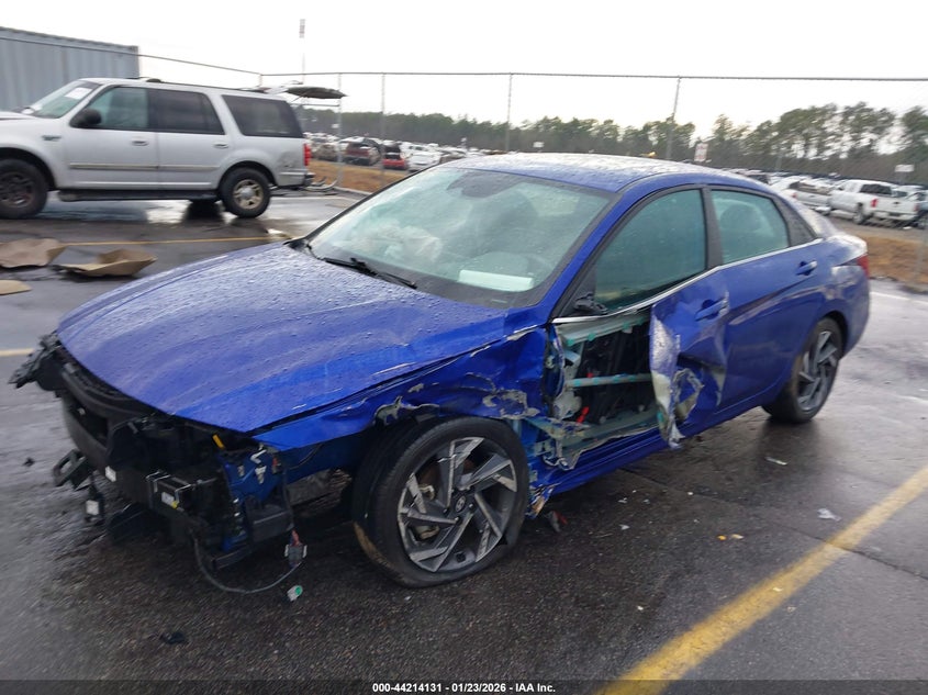 2025 Hyundai Elantra Sel Convenience