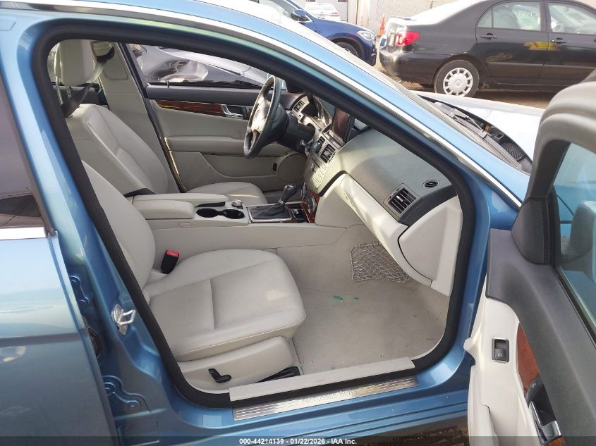 2010 Mercedes-Benz C 300 Luxury 4Matic