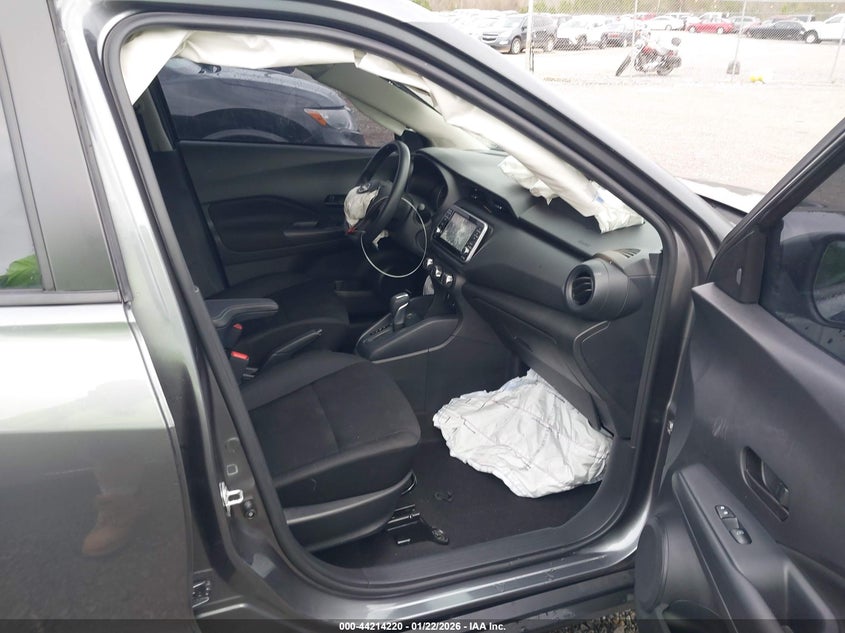 2024 Nissan Kicks S Xtronic Cvt