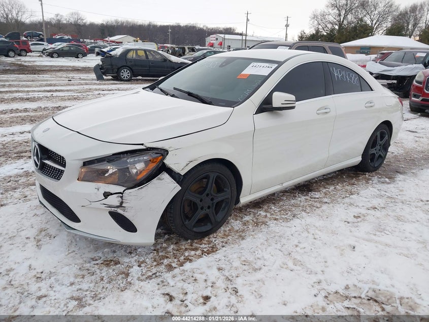 2018 MERCEDES-BENZ CLA 250 4MATIC — Фото 2
