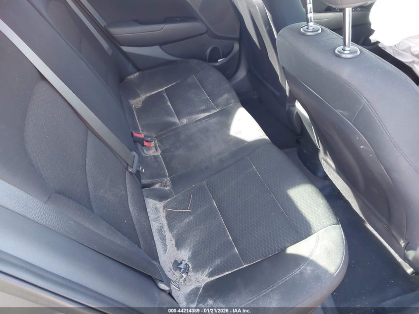 2019 Hyundai Elantra Value Edition VIN: 5NPD84LF8KH450194 Lot: 44214389