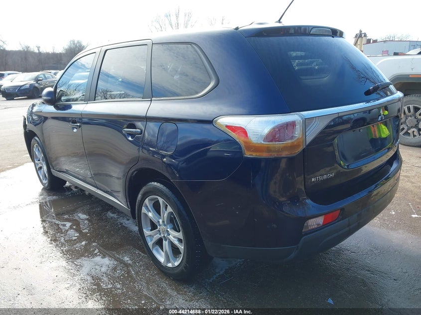2014 Mitsubishi Outlander Se