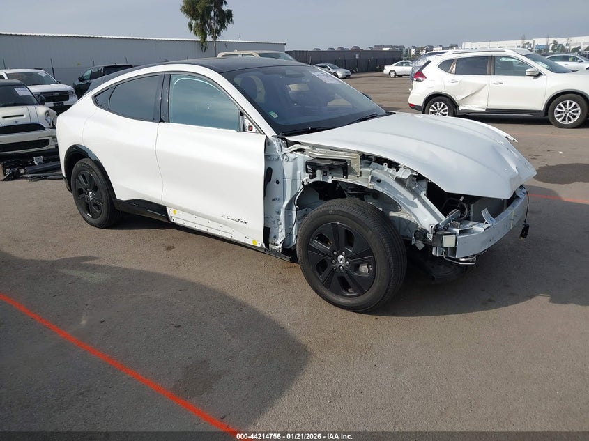 2023 Ford Mustang Mach-E California Route 1