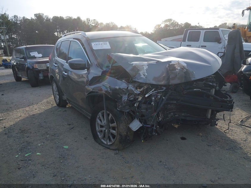 2018 Nissan Rogue Sv
