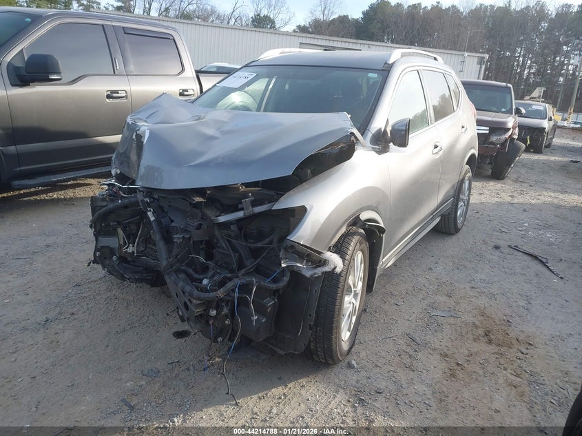 2018 Nissan Rogue Sv