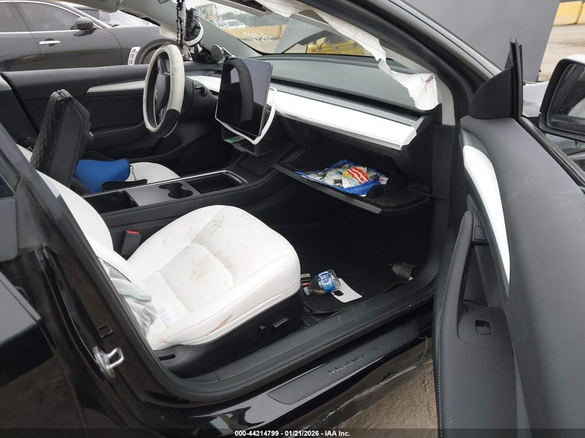 2022 Tesla Model 3 Long Range Dual Motor All-Wheel Drive