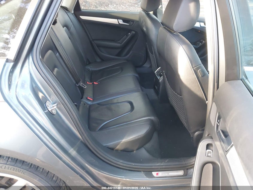 2015 AUDI A4 auction photo 8