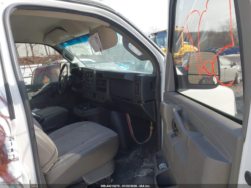 2017 GMC Savana 2500 Work Van