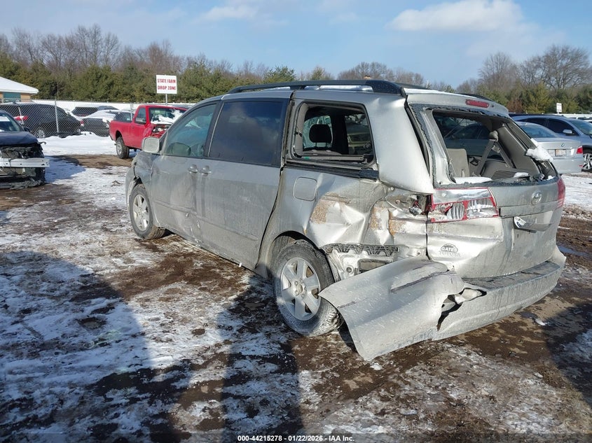 2004 Toyota Sienna Xle