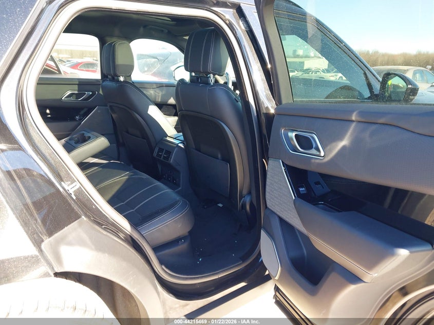 2019 Land Rover Range Rover Velar P250 R-Dynamic Se VIN: SALYL2EX9KA215832 Lot: 44215469