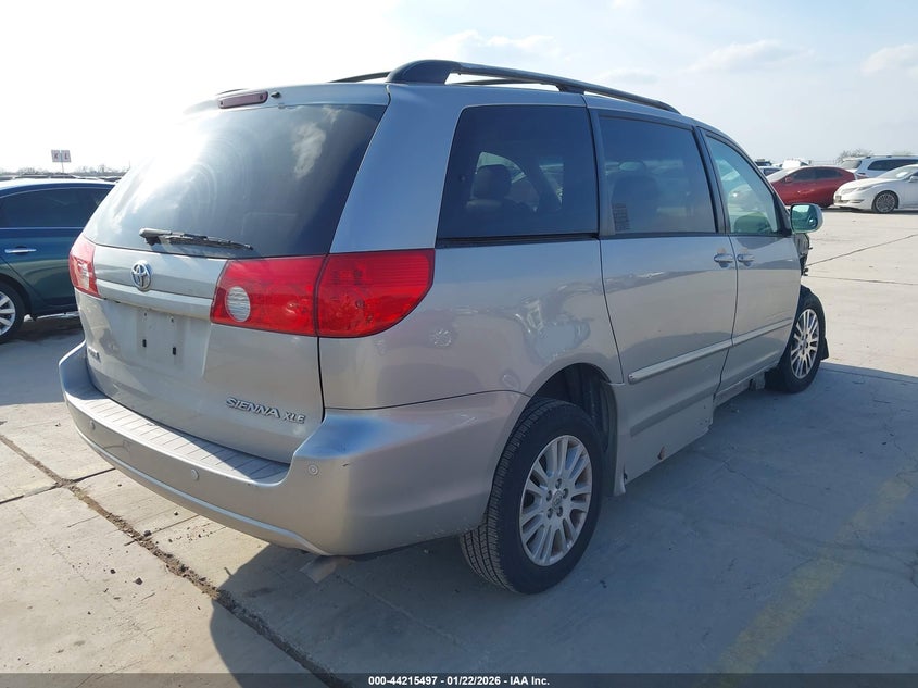2008 Toyota Sienna
