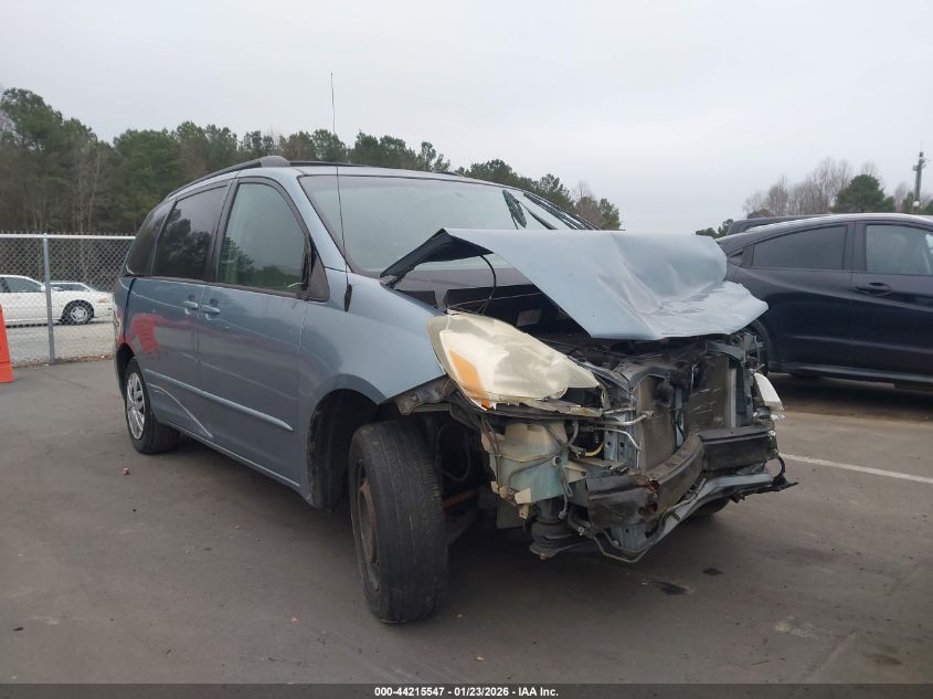 2005 Toyota Sienna Le