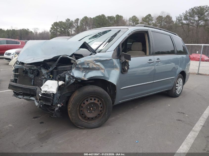 2005 Toyota Sienna Le