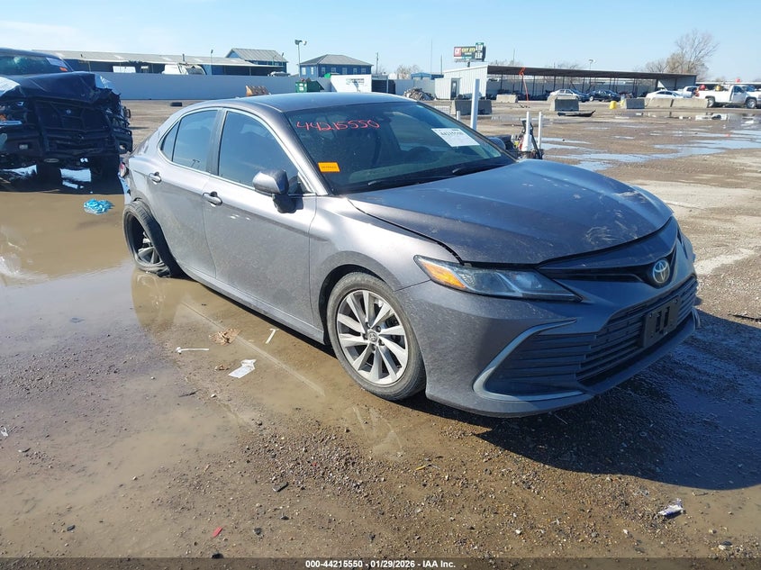 2022 Toyota Camry Le