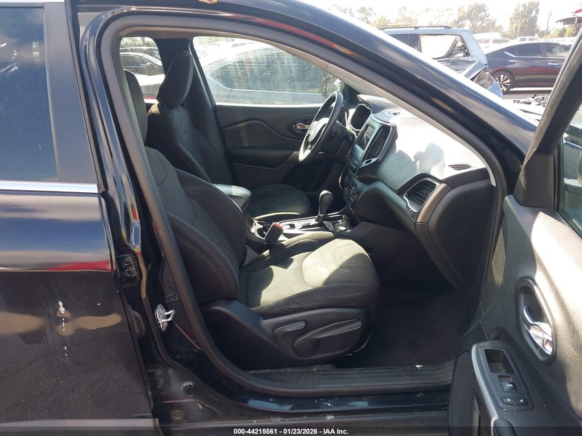 2019 Jeep Cherokee Latitude Fwd