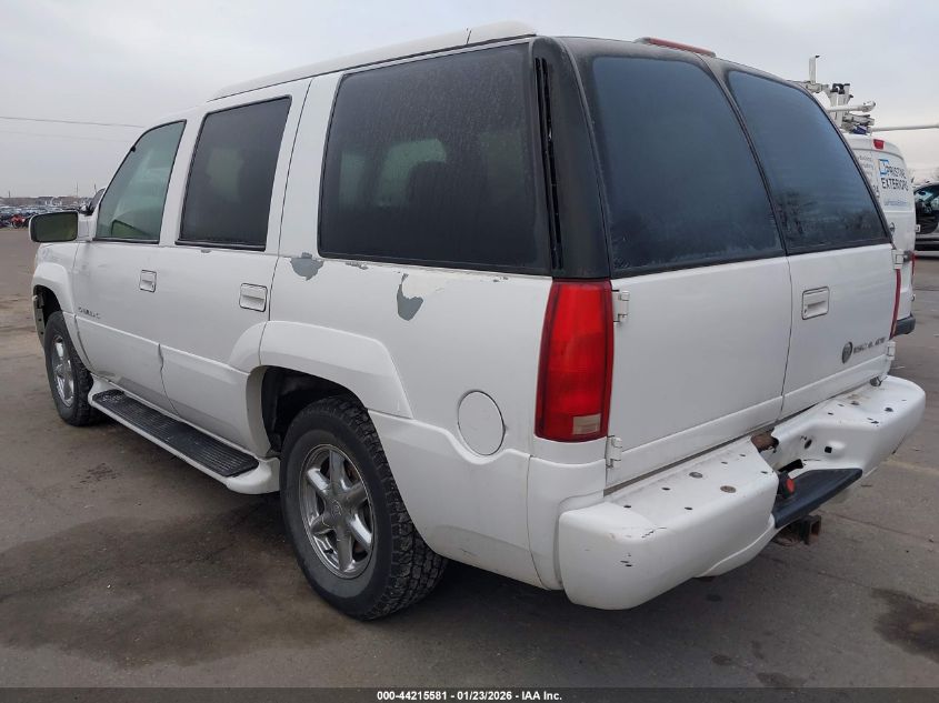 2000 Cadillac Escalade Standard