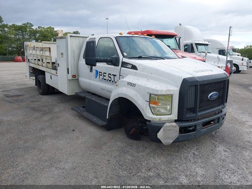 2016 Ford F-650 Gas