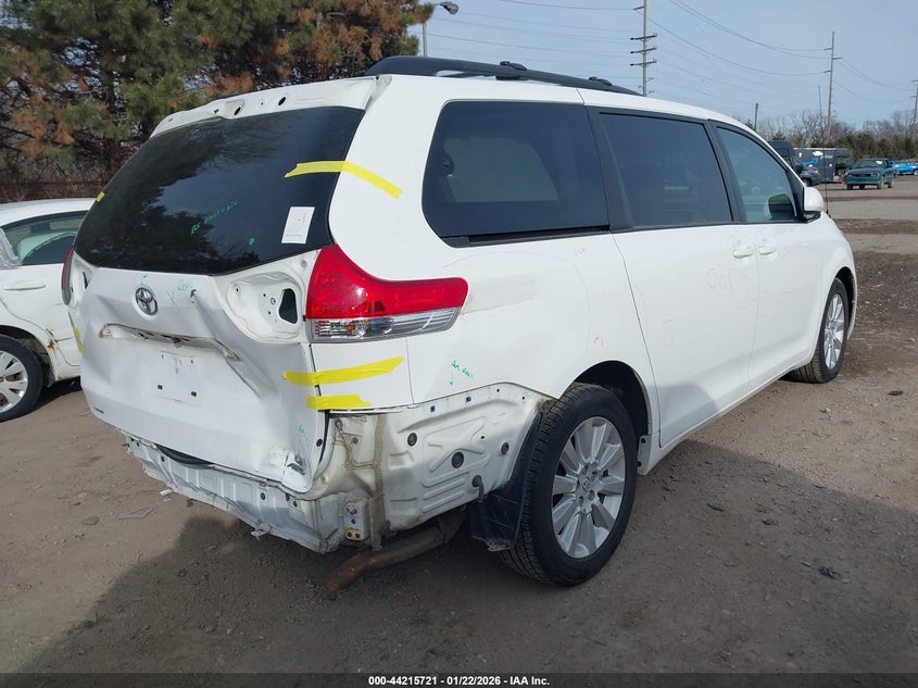 2013 Toyota Sienna Le 7 Passenger