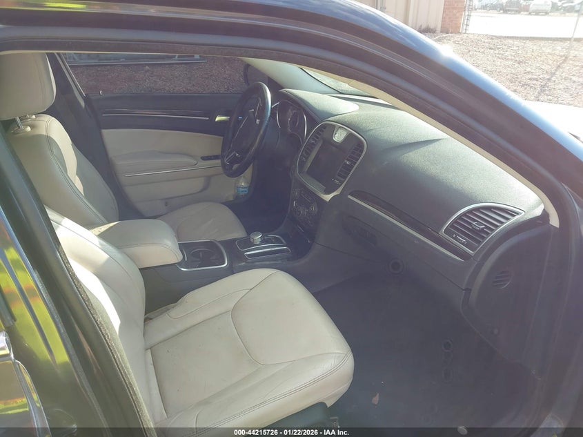 2015 Chrysler 300 Limited