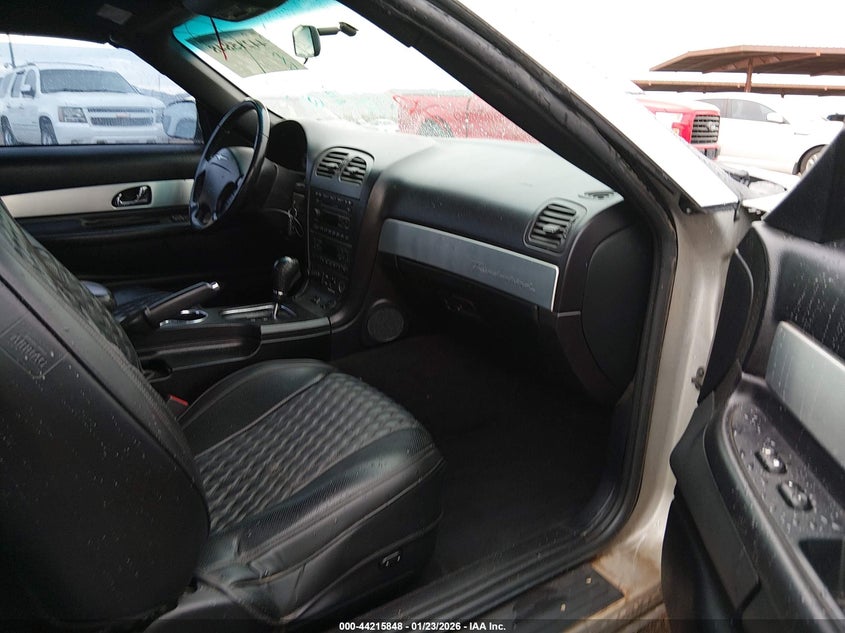 2004 Ford Thunderbird