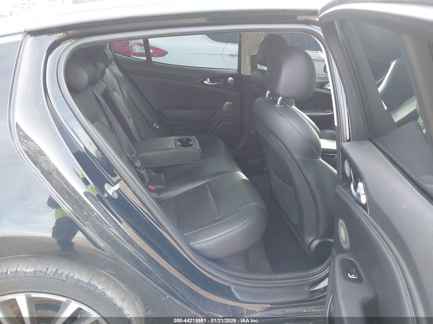 2018 Kia Stinger Premium VIN: KNAE25LA4J6011063 Lot: 44215961